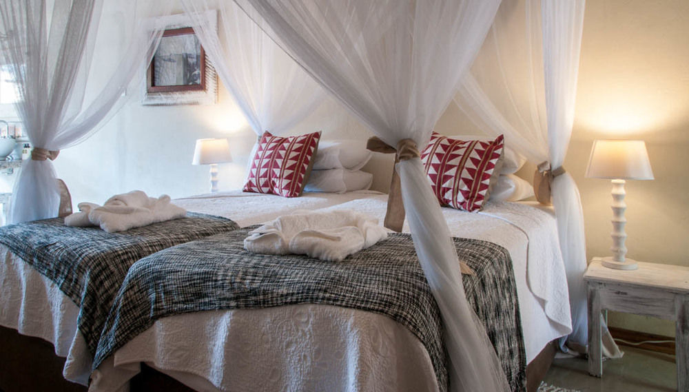 Bayete Guest Lodge Виктория Фолс Екстериор снимка
