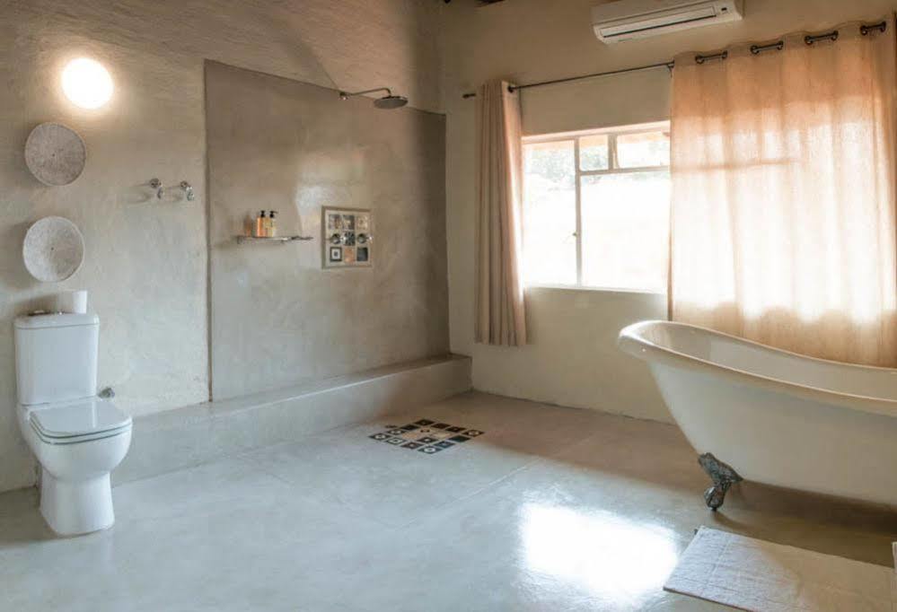 Bayete Guest Lodge Виктория Фолс Екстериор снимка