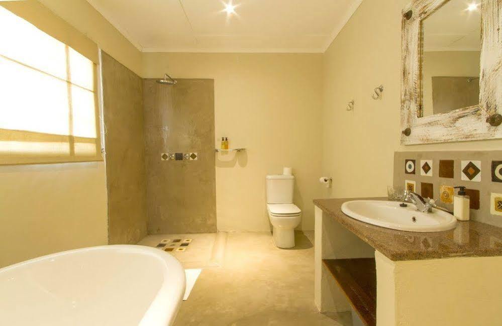 Bayete Guest Lodge Виктория Фолс Екстериор снимка